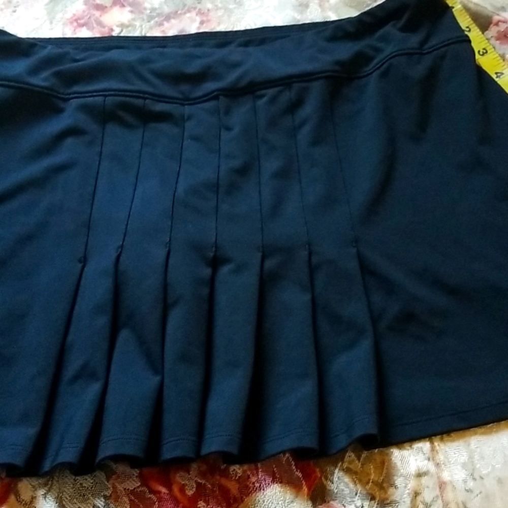 Under Armour  skirt